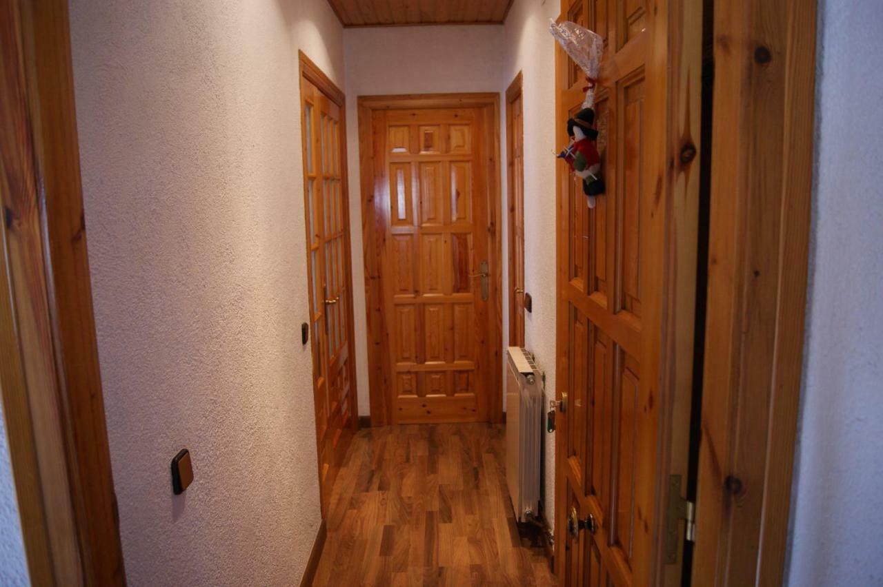 Apartaments Pont Romanic Espot Exterior photo