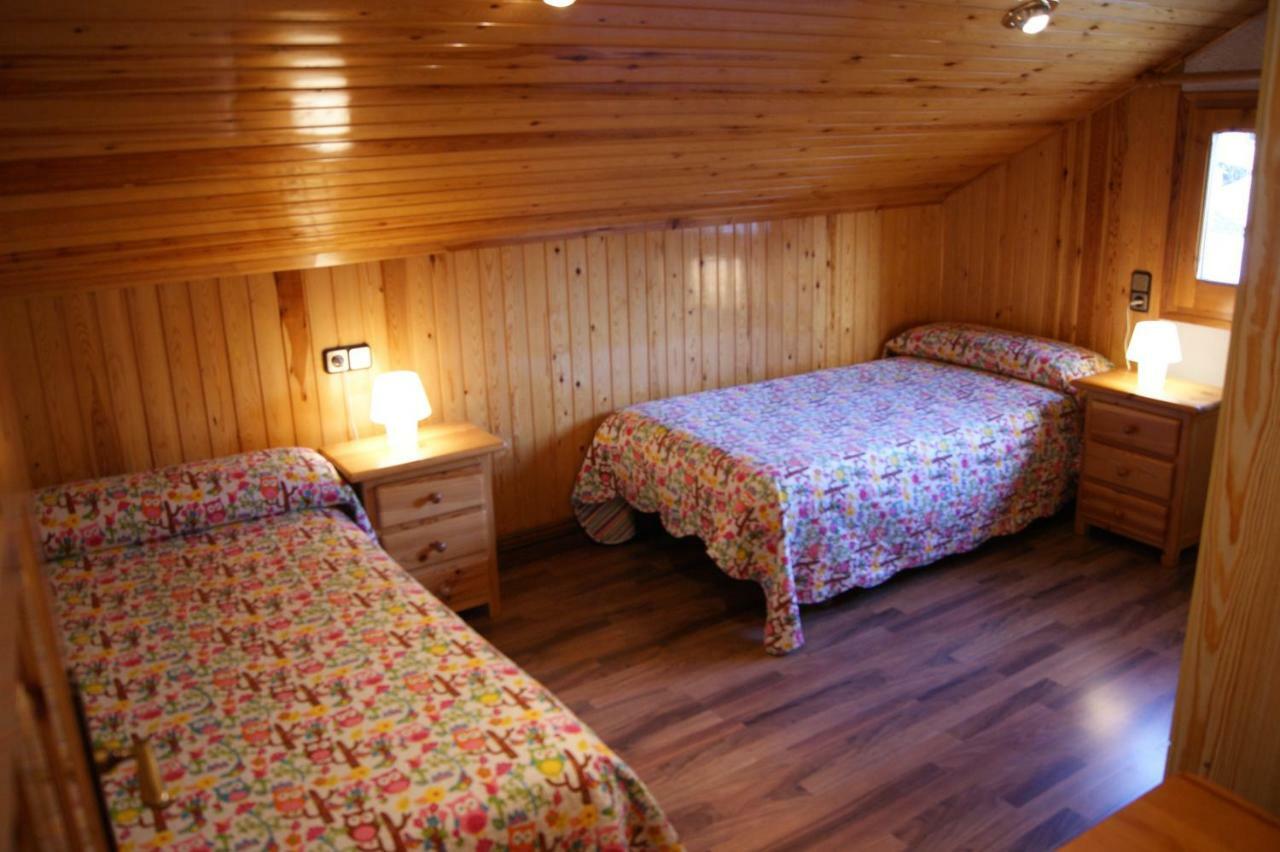 Apartaments Pont Romanic Espot Exterior photo